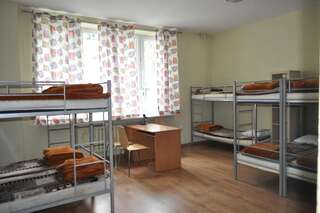 Хостелы SM Oleandry Краков Спальное место на двухъярусной кровати в общем номере для женщин-3